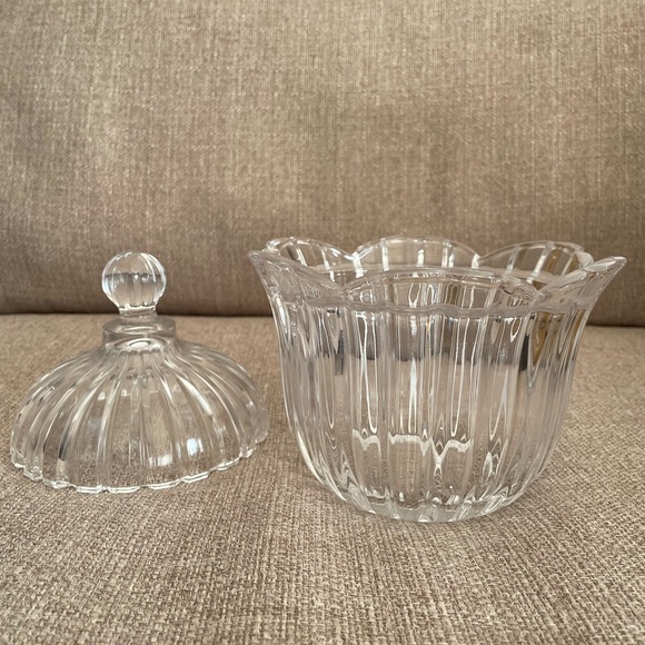 Crystal Candy Box - Picture 2 of 5